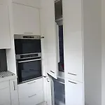 La Precieuse, Rer A Proche Paris Apartament *
